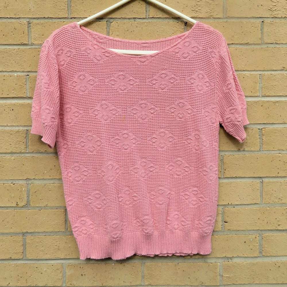 Pretty Pink Short Sleeve Intaglio Knit Cotton Sweater 36" Bust - preowned